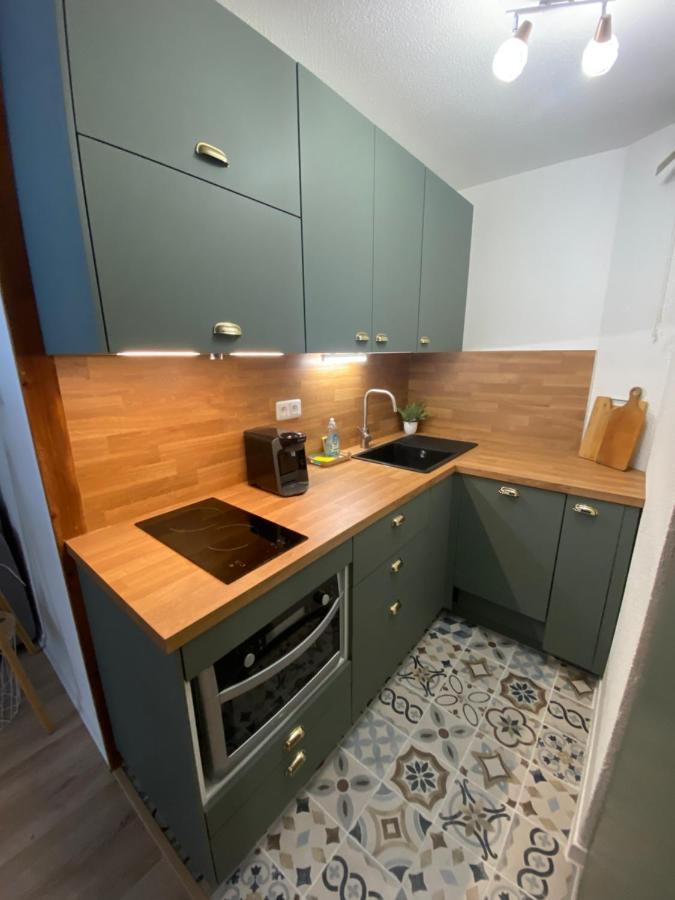 Appartement Au Pied Des Pistes Et Commerces - 5 Personnes Modane Exterior photo