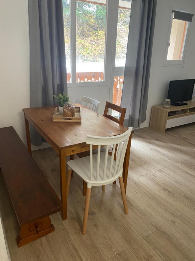 Appartement Au Pied Des Pistes Et Commerces - 5 Personnes Modane Exterior photo